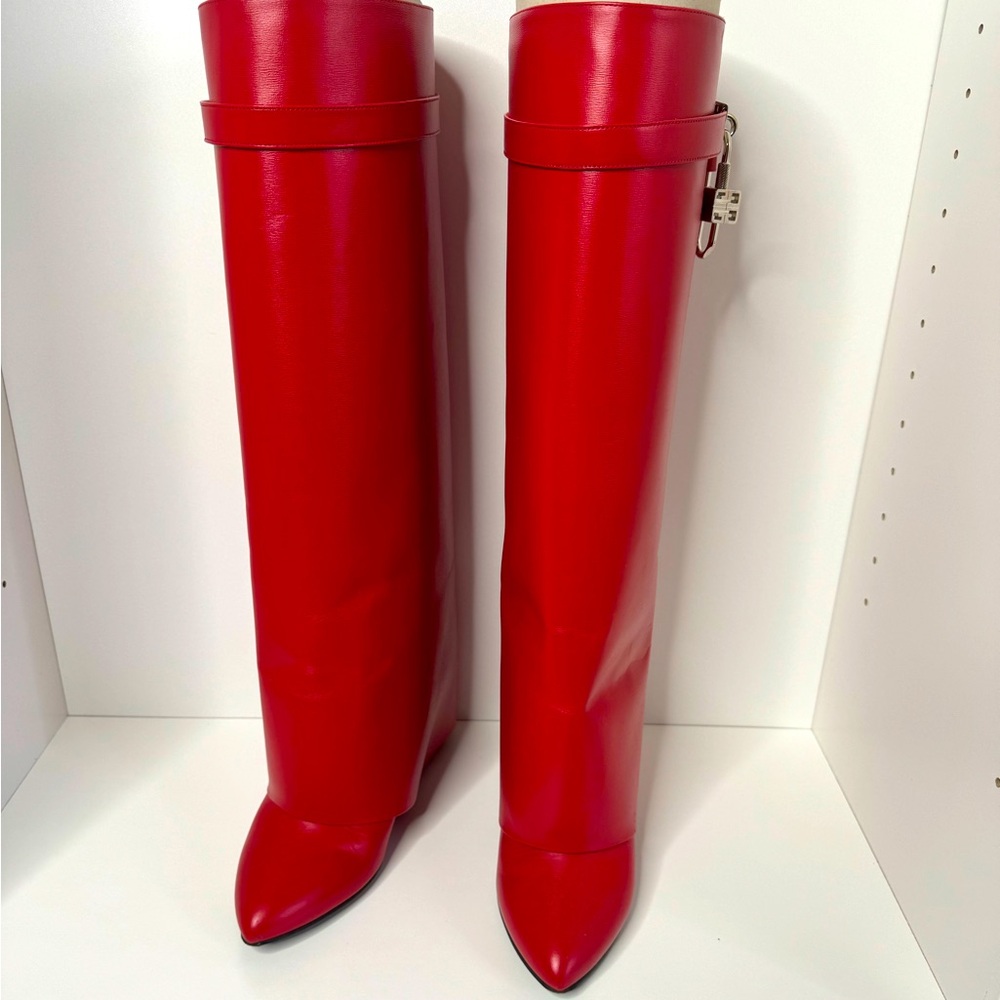 GIVENCHY SHARK BOOTS WITH NO FLAWS